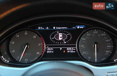 Седан Audi S8 2014 в 
