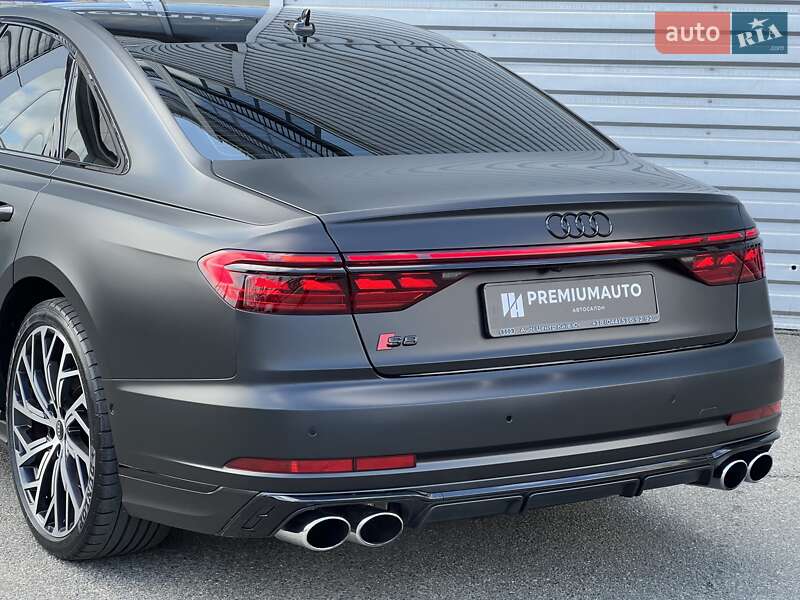 Седан Audi S8 2022 в Києві