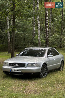 Седан Audi S8 1998 в 