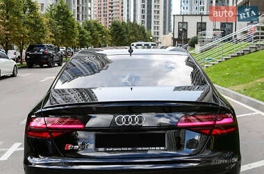 Седан Audi S8 2017 в 