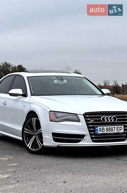 Седан Audi S8 2014 в Вінниці