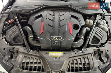 Седан Audi S8 2020 в 