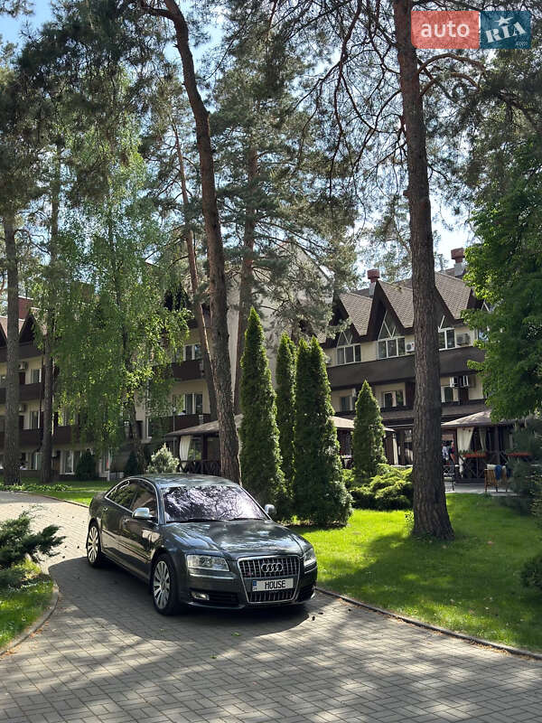 Седан Audi S8 2008 в Черкассах
