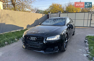 Седан Audi S8 2017 в Гребенках