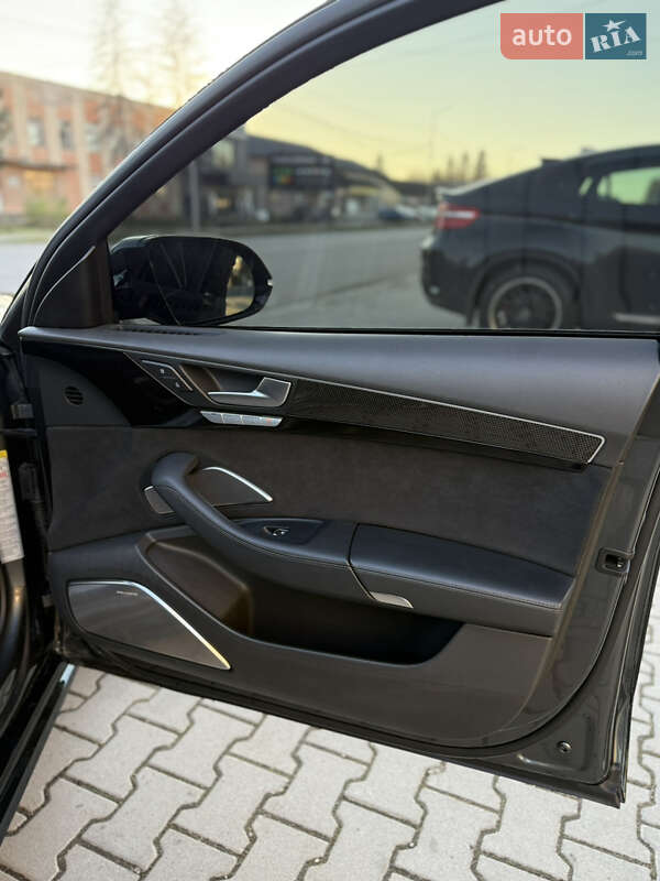 Седан Audi S8 2014 в Виноградове фото 12 Седан Audi S8 2014 в Виноградове