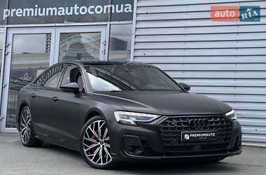 Седан Audi S8 2022 в Киеве