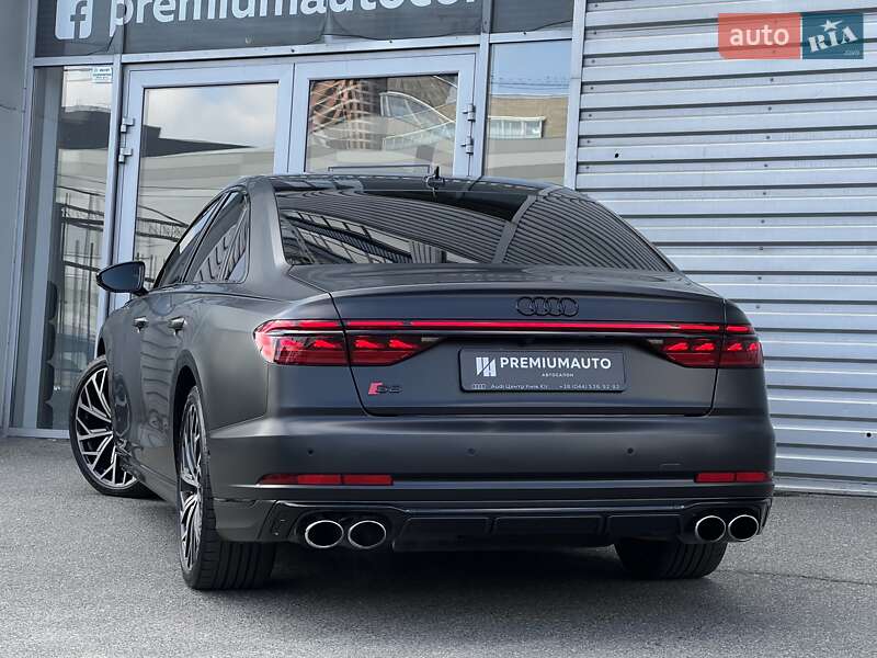 Седан Audi S8 2022 в Киеве