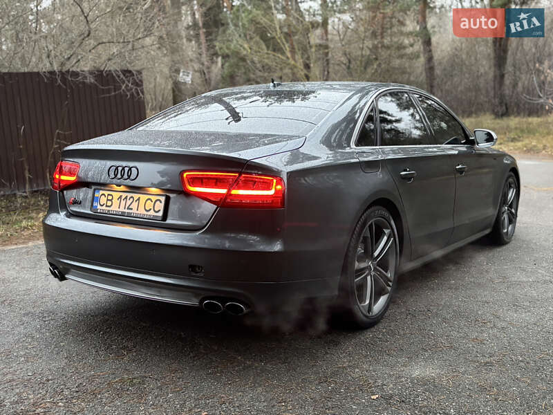 Седан Audi S8 2012 в Киеве фото 6 Седан Audi S8 2012 в Киеве