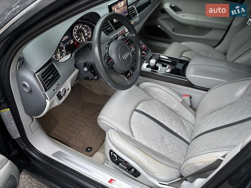 Седан Audi S8 2012 в Киеве фото 13 Седан Audi S8 2012 в Киеве