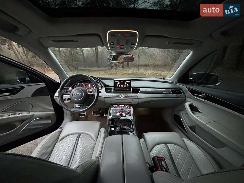 Седан Audi S8 2012 в Киеве фото 26 Седан Audi S8 2012 в Киеве