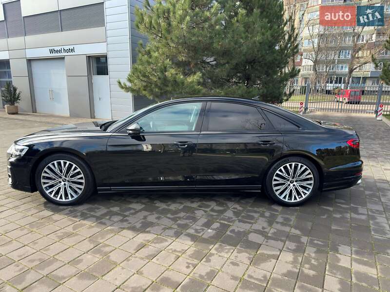 Седан Audi S8 2025 в Кривом Роге