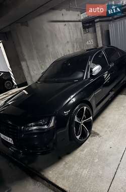 Седан Audi S8 2012 в Киеве