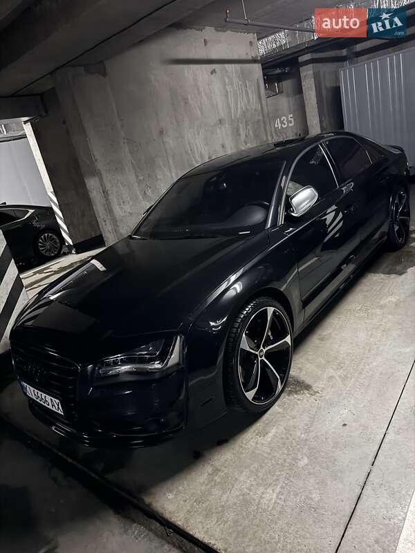 Седан Audi S8 2012 в Киеве