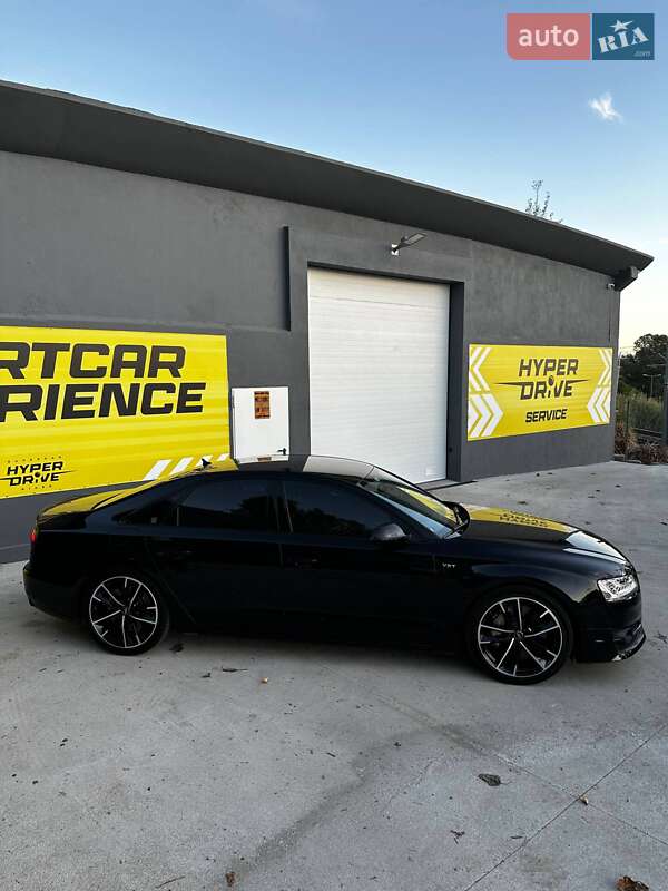 Седан Audi S8 2016 в Києві фото 3 Седан Audi S8 2016 в Києві