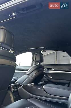 Седан Audi S8 2016 в Киеве