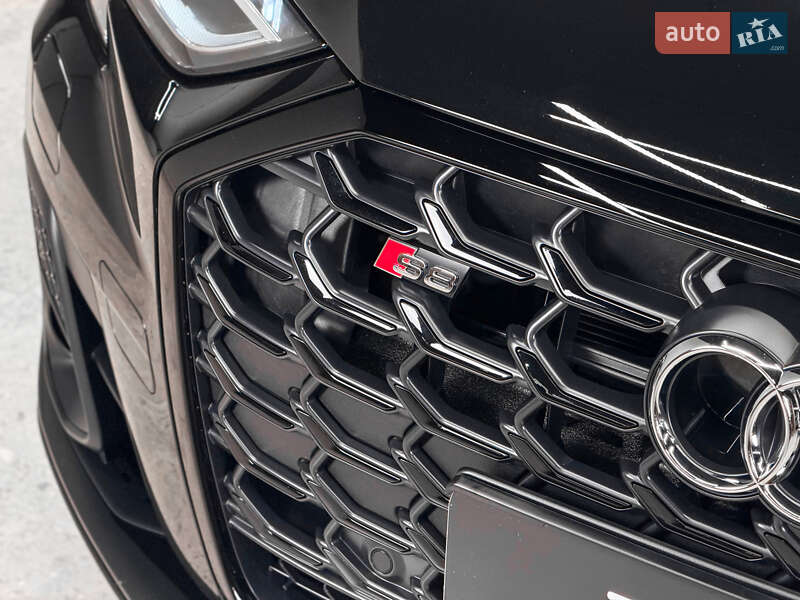 Седан Audi S8 2025 в Києві