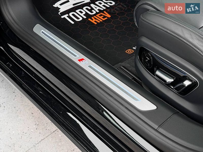 Седан Audi S8 2025 в Києві