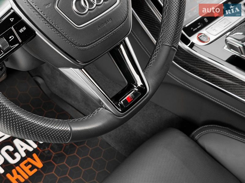 Седан Audi S8 2025 в Києві