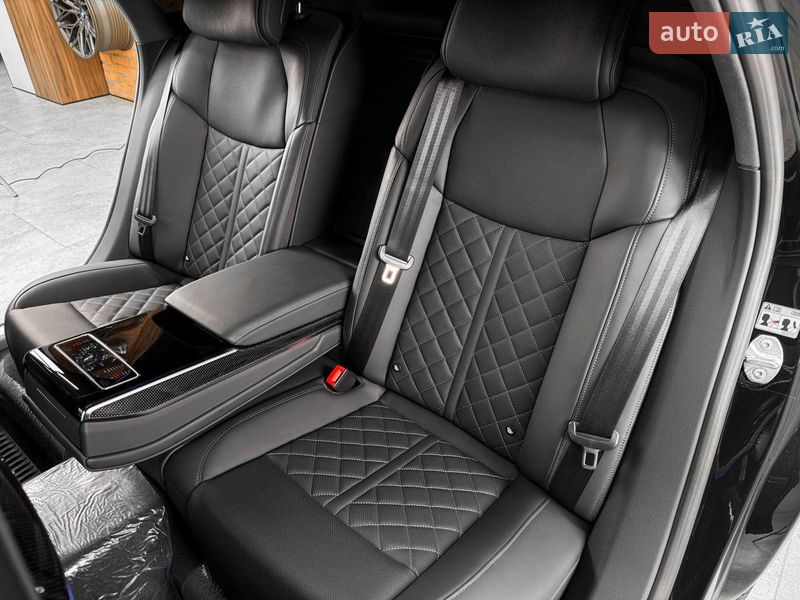 Седан Audi S8 2025 в Києві