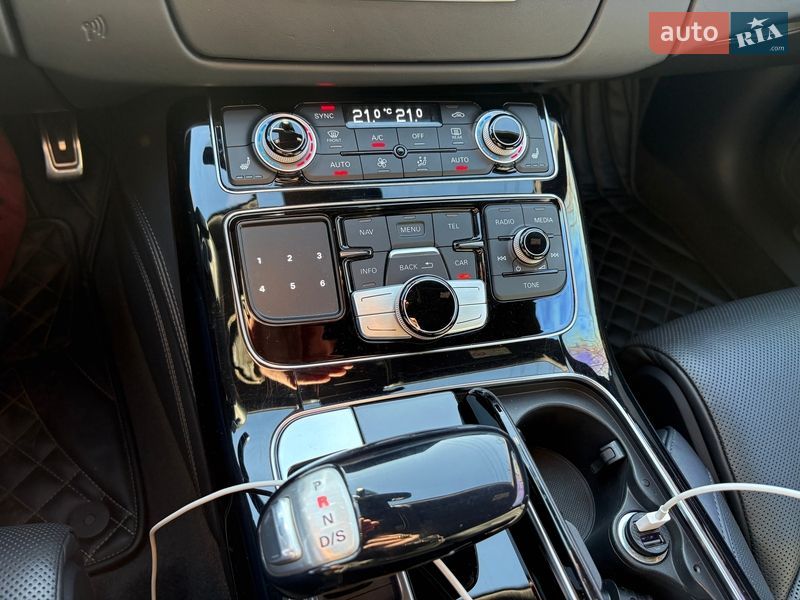 Седан Audi S8 2017 в Киеве