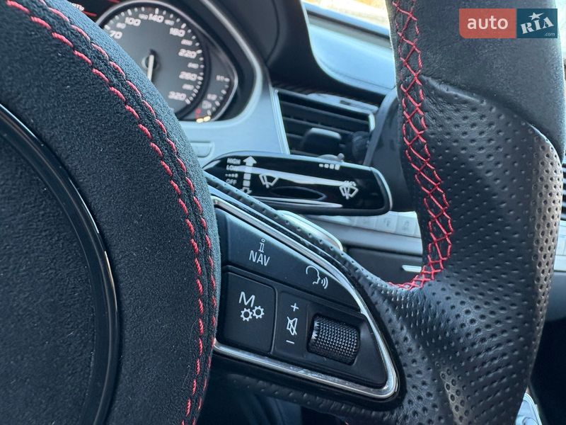 Седан Audi S8 2017 в Киеве