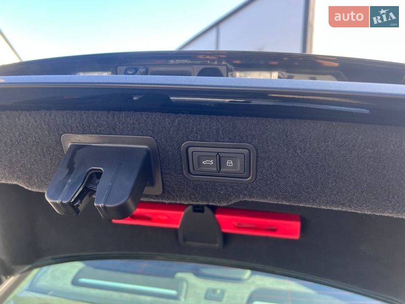 Седан Audi S8 2020 в Києві фото 28 Седан Audi S8 2020 в Києві