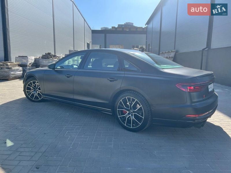 Седан Audi S8 2020 в Києві фото 55 Седан Audi S8 2020 в Києві