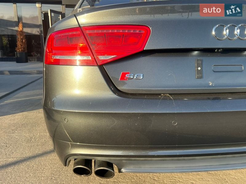 Седан Audi S8 2012 в Киеве фото 11 Седан Audi S8 2012 в Киеве