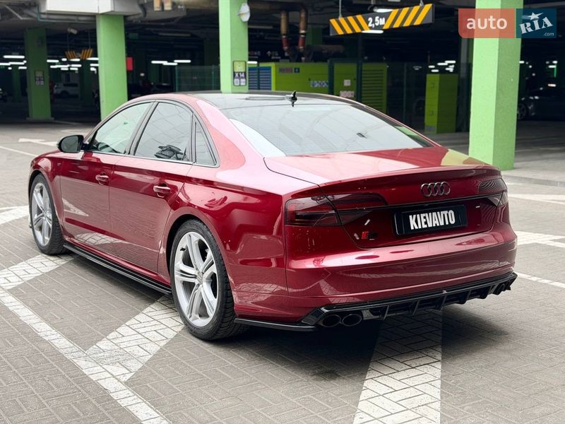 Седан Audi S8 2014 в Киеве фото 5 Седан Audi S8 2014 в Киеве