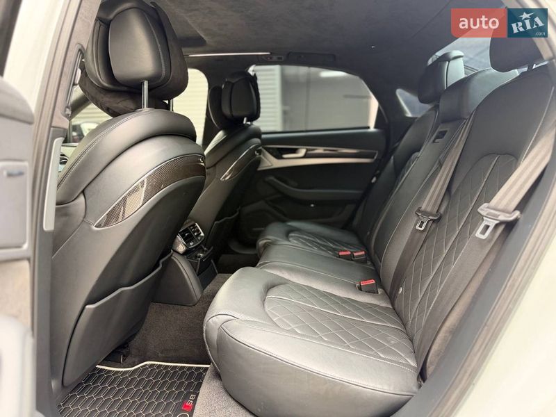 Седан Audi S8 2014 в Киеве фото 14 Седан Audi S8 2014 в Киеве