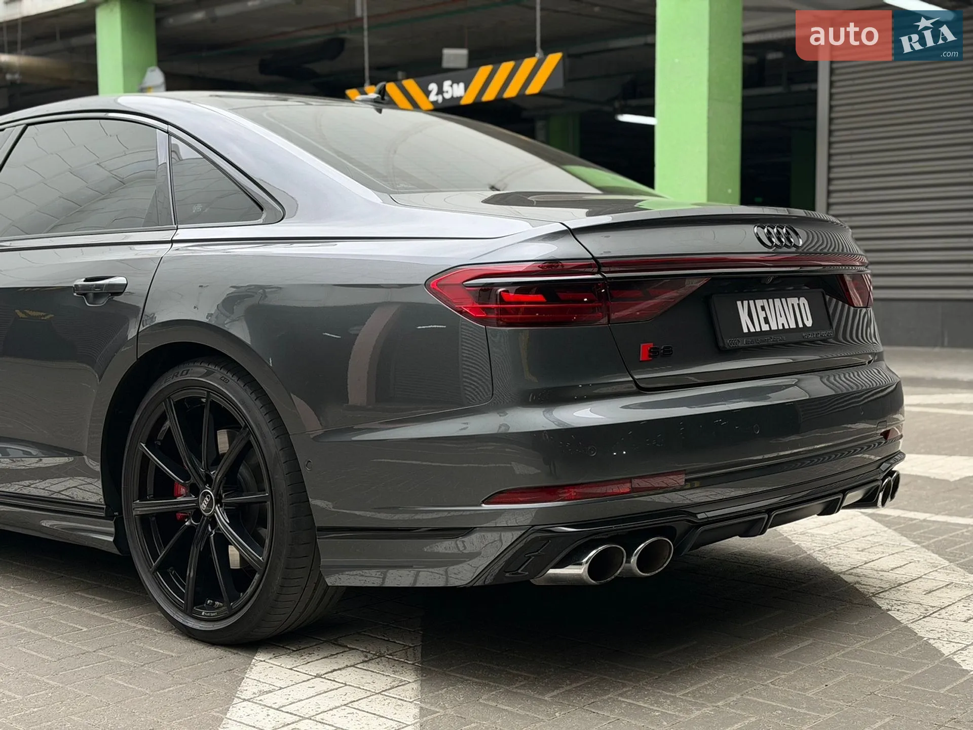 2022 Audi S8 - мініатюра 8