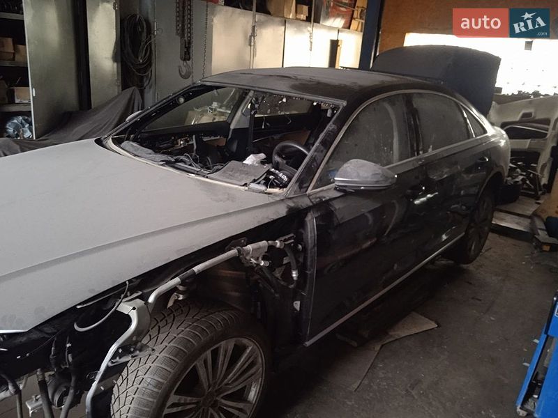 Седан Audi S8 2020 в Киеве