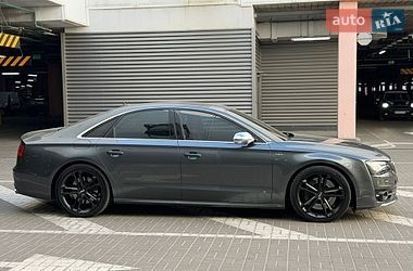 Седан Audi S8 2012 в Киеве
