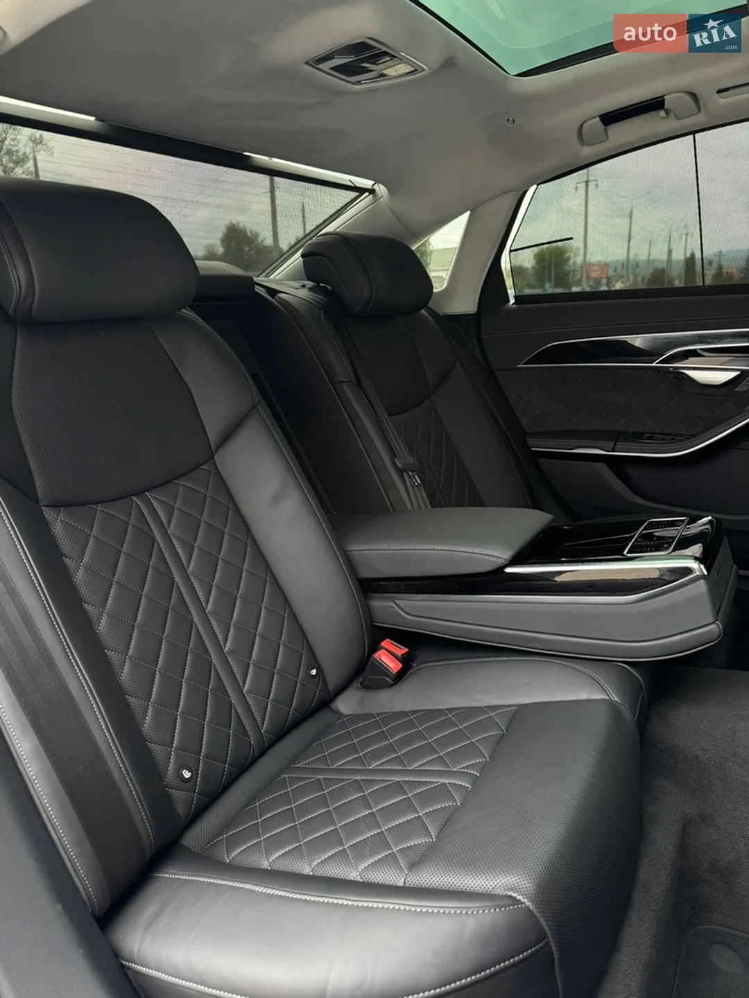 2023 Audi S8 - мініатюра 20
