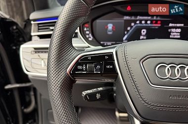 Седан Audi S8 2023 в Києві