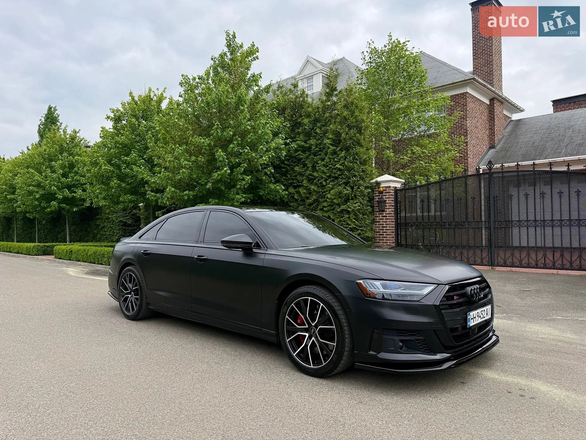 2020 Audi S8 - мініатюра 2