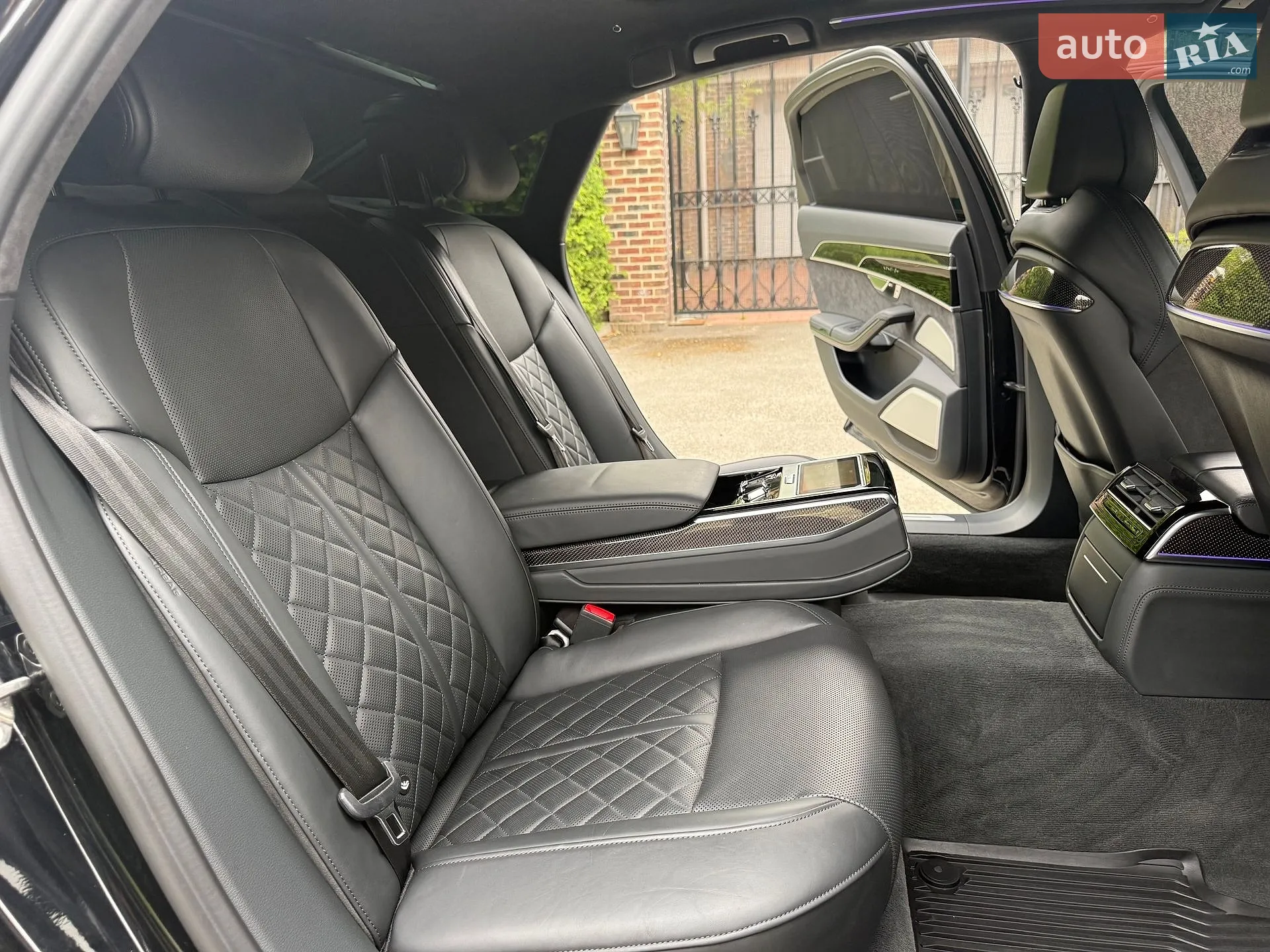 2020 Audi S8 - мініатюра 57