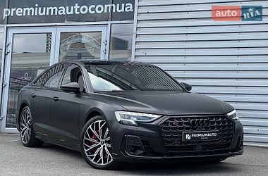 Седан Audi S8 2022 в Києві