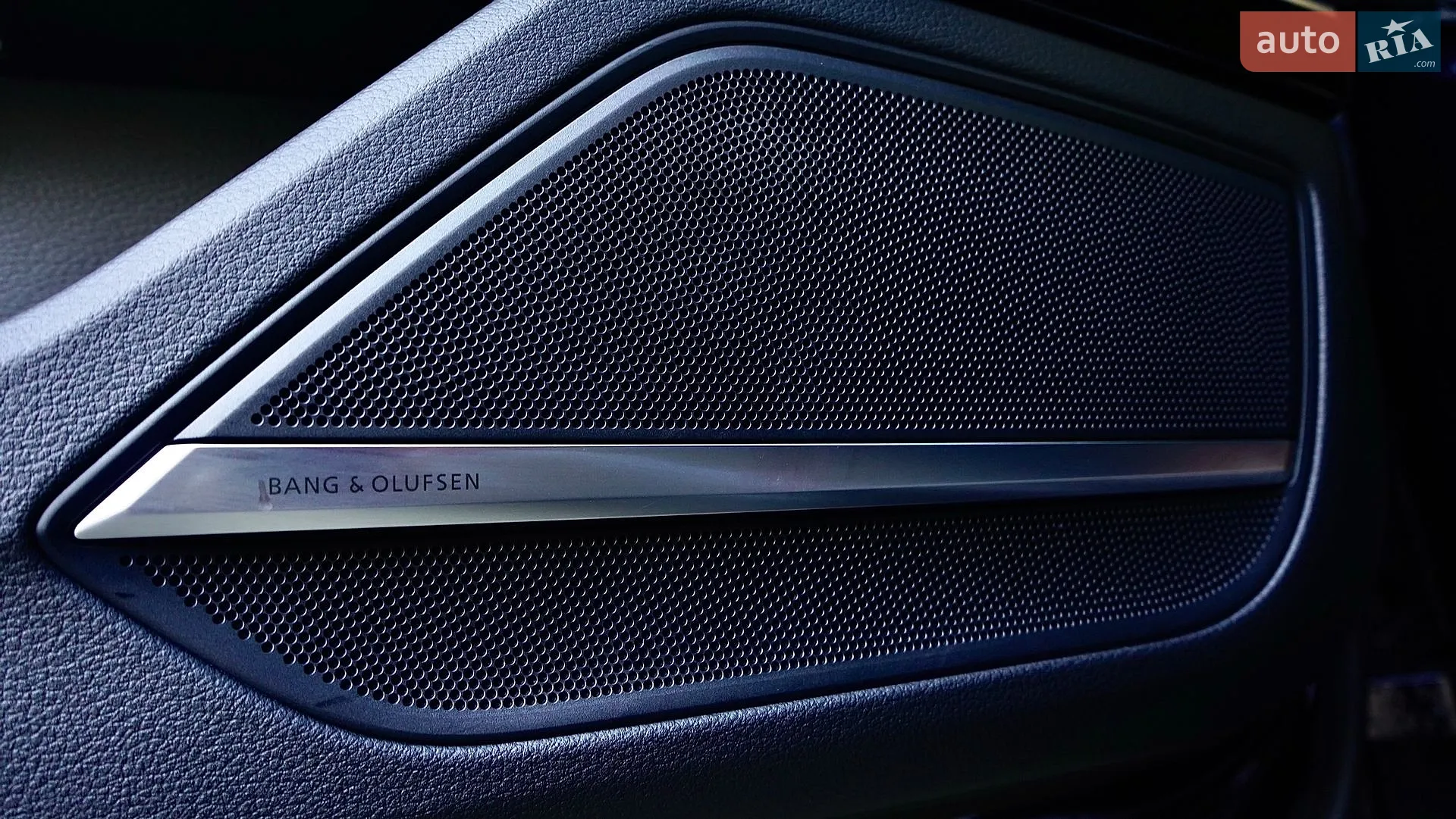 2024 Audi S8 - мініатюра 31