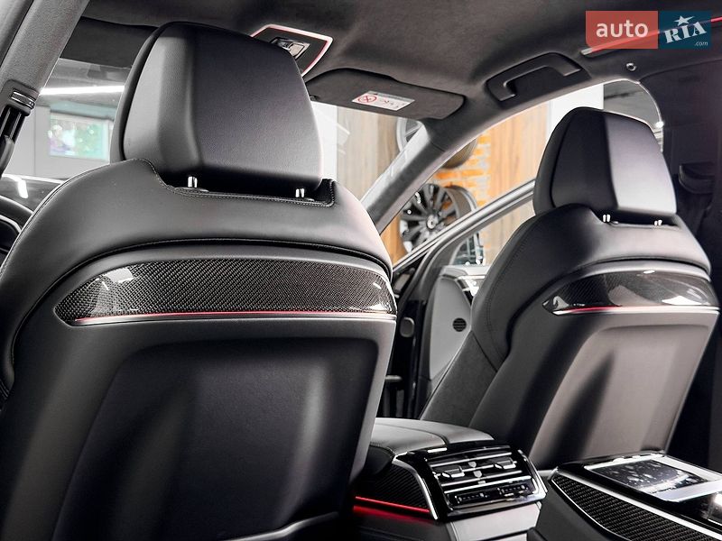 Седан Audi S8 2026 в Киеве фото 50 Седан Audi S8 2026 в Киеве