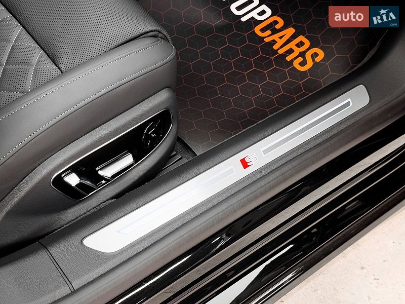 Седан Audi S8 2026 в Киеве фото 64 Седан Audi S8 2026 в Киеве