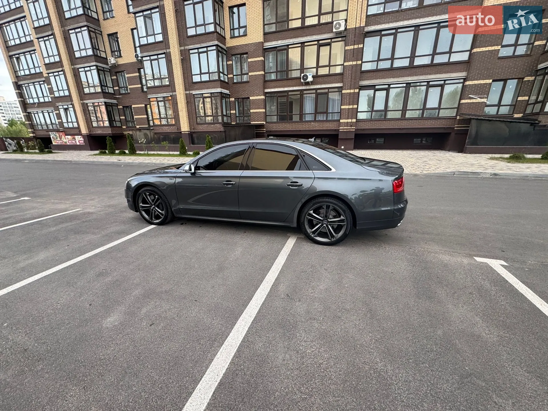 2012 Audi S8 - мініатюра 6