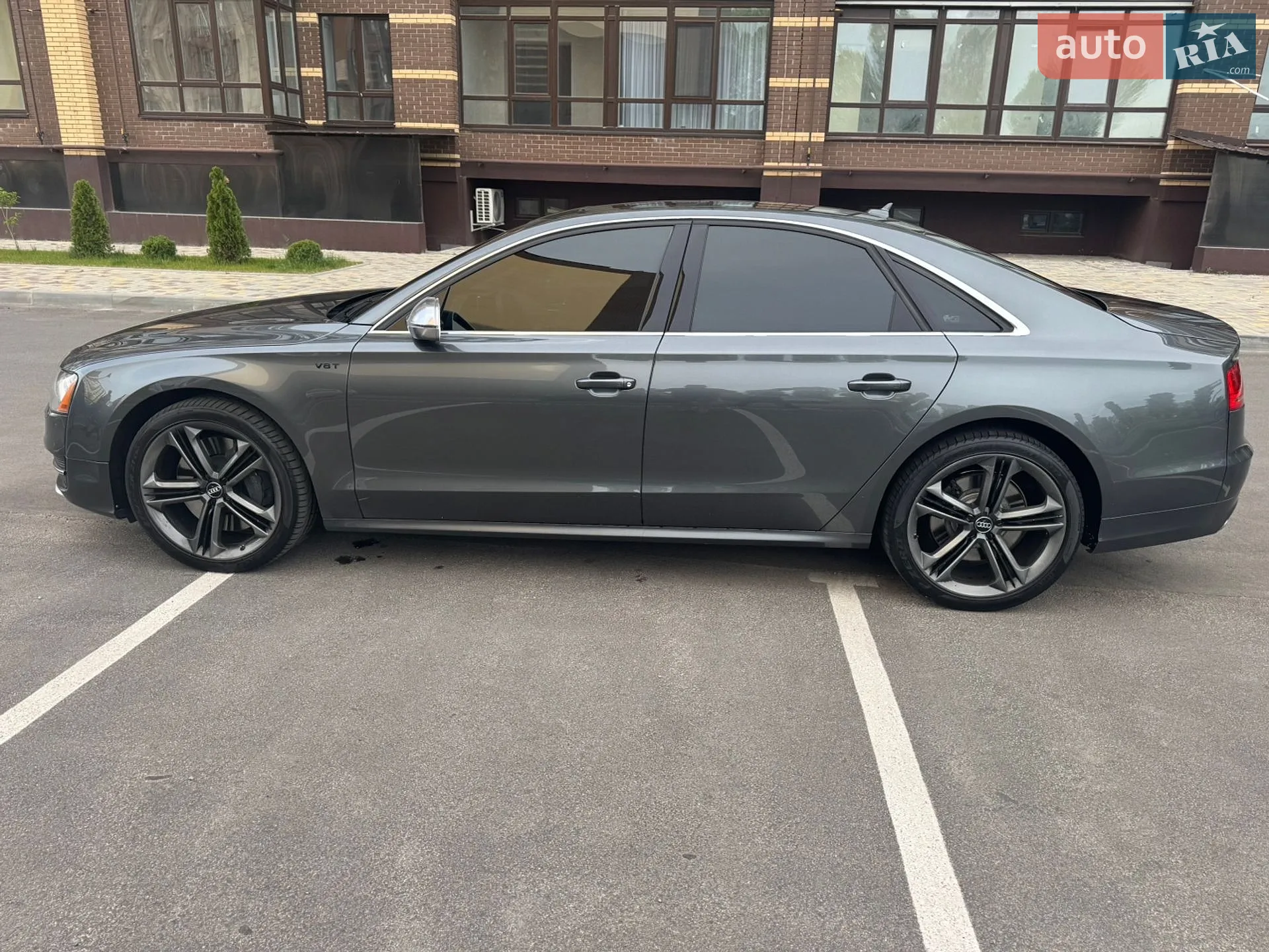 2012 Audi S8 - мініатюра 8