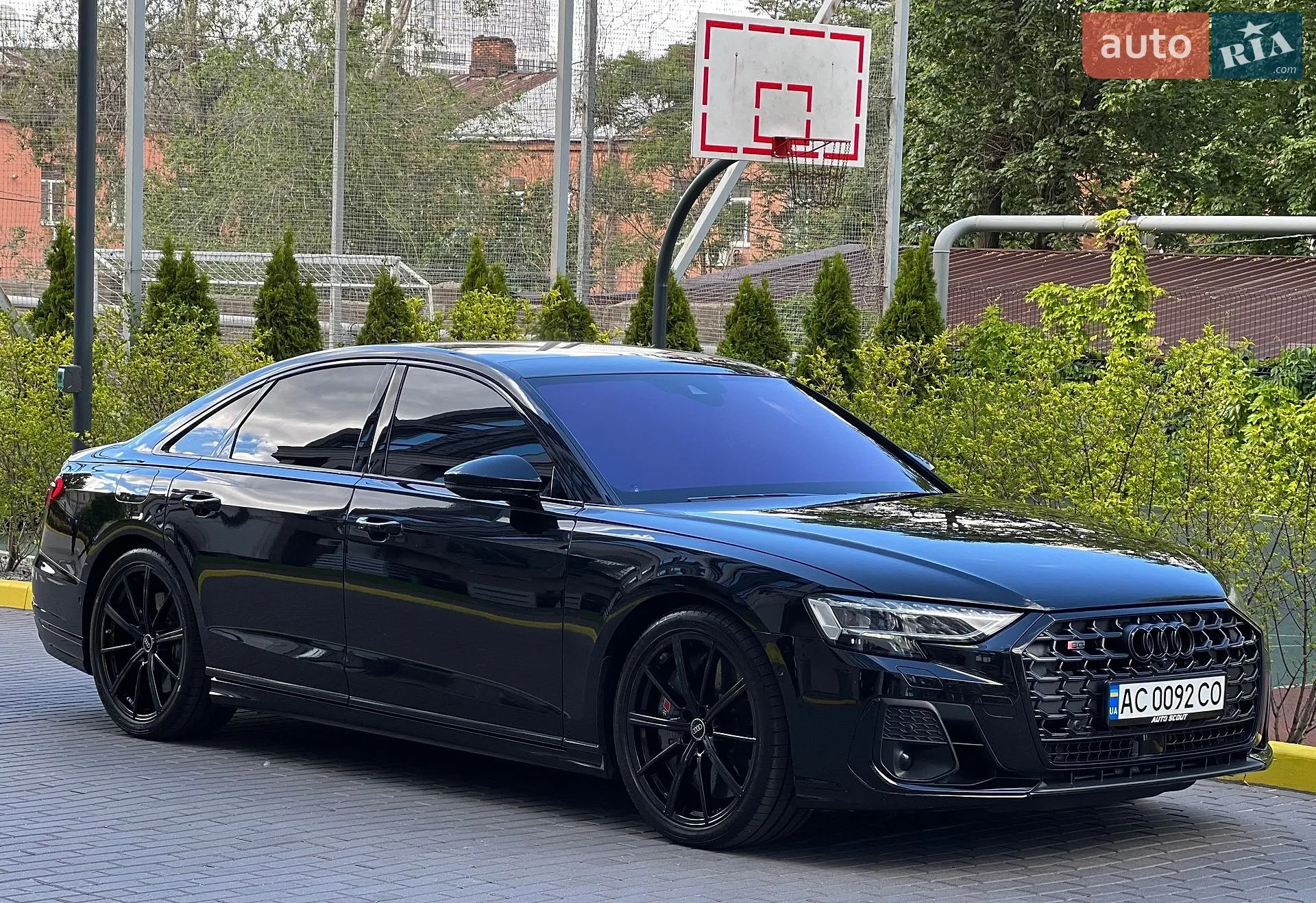 2023 Audi S8 - мініатюра 2
