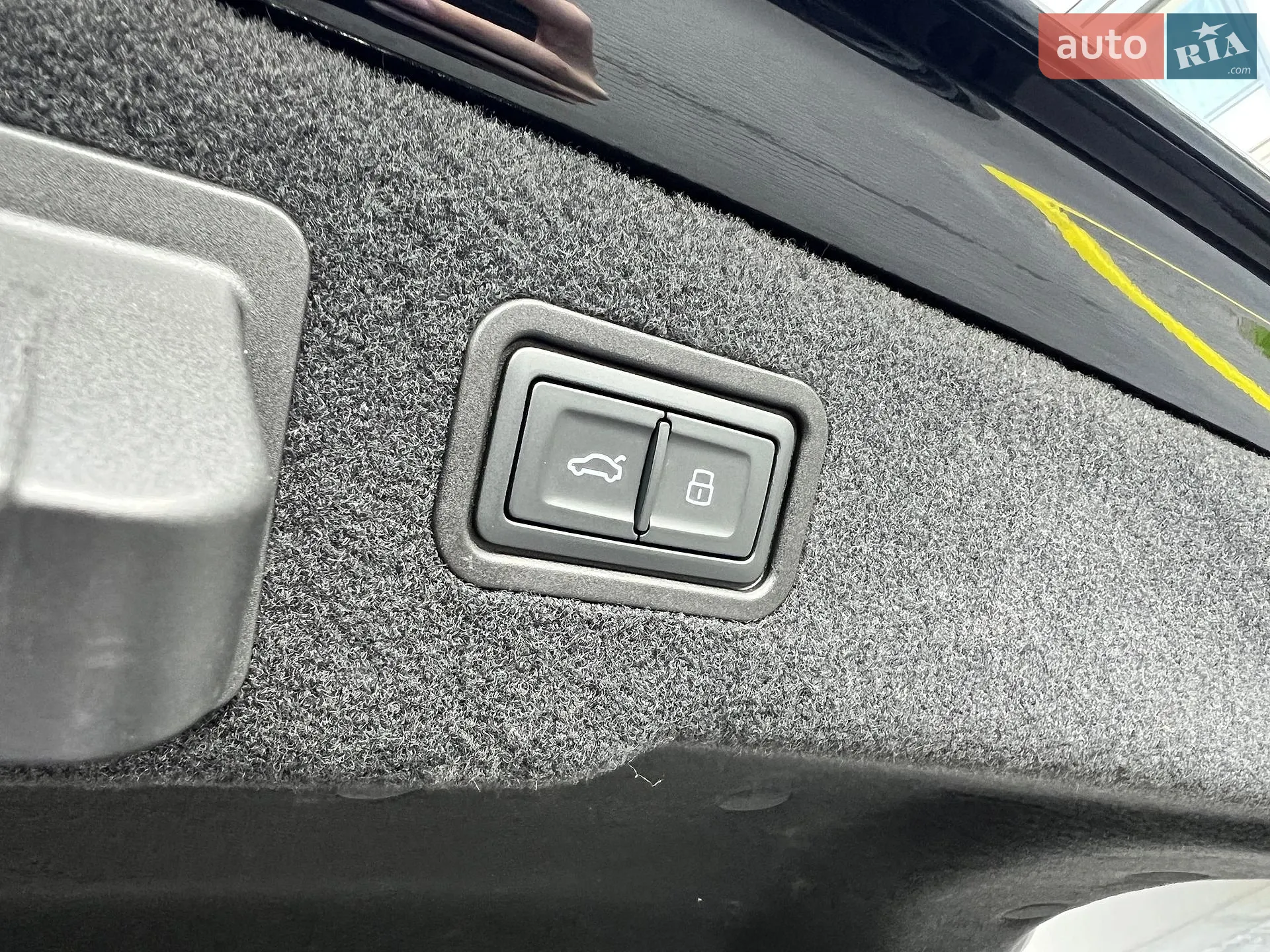2023 Audi S8 - мініатюра 32