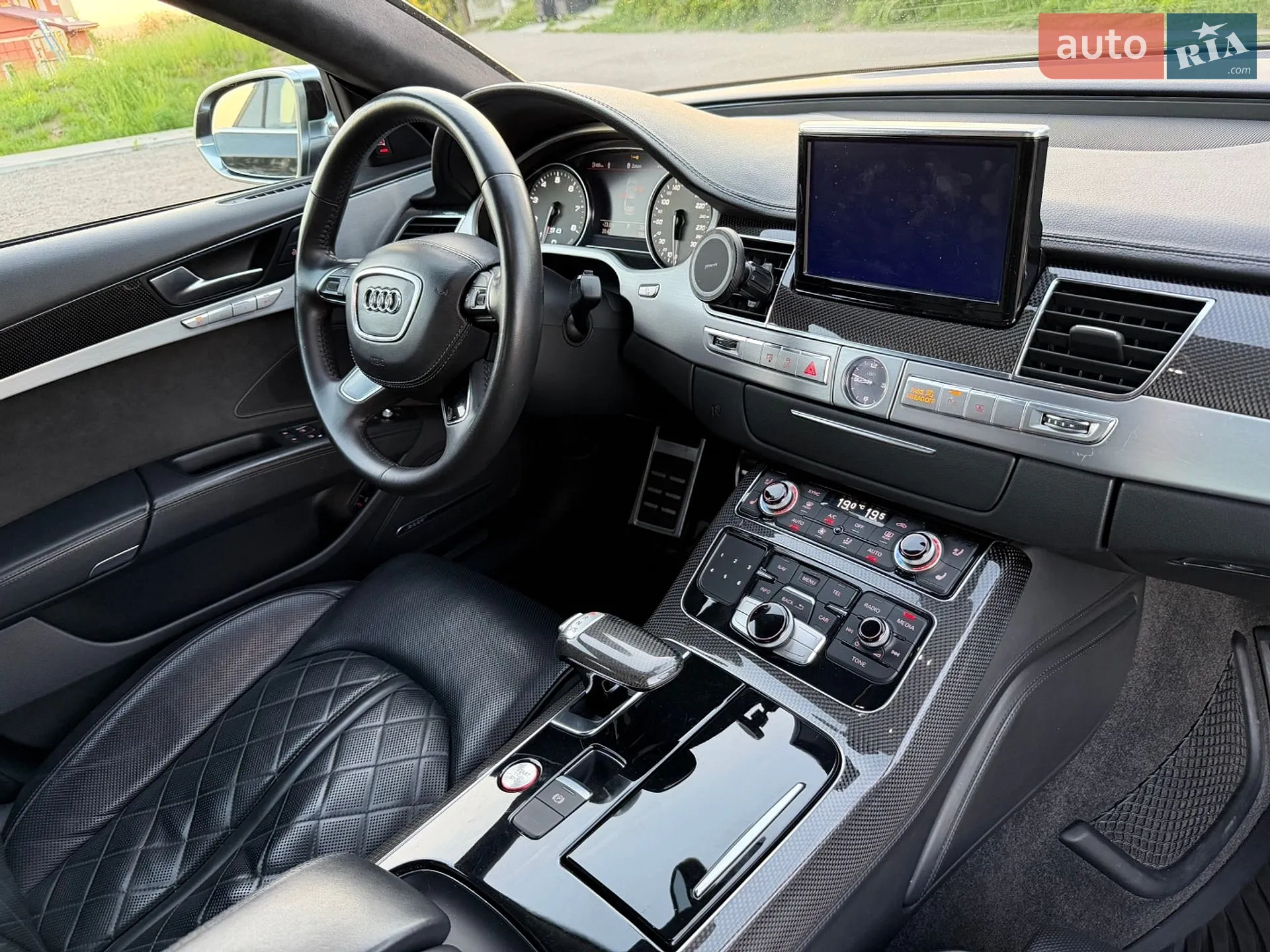 2013 Audi S8 - мініатюра 49