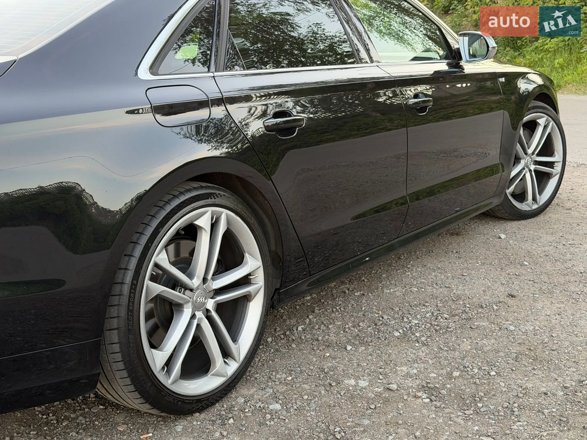 2013 Audi S8 - мініатюра 10