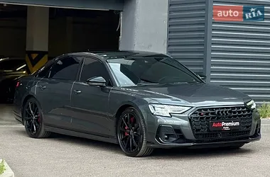 Audi S8 2022