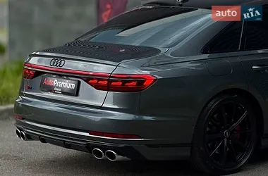Audi S8 2022
