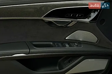Audi S8 2022